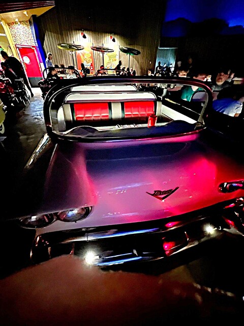 Sci-fi Dine-in Theatre Restaurant 351 S. South Drive, Lake Buena Vista, FL