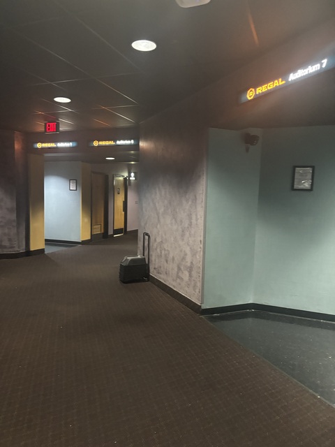 Regal Cumberland Mall Hallway