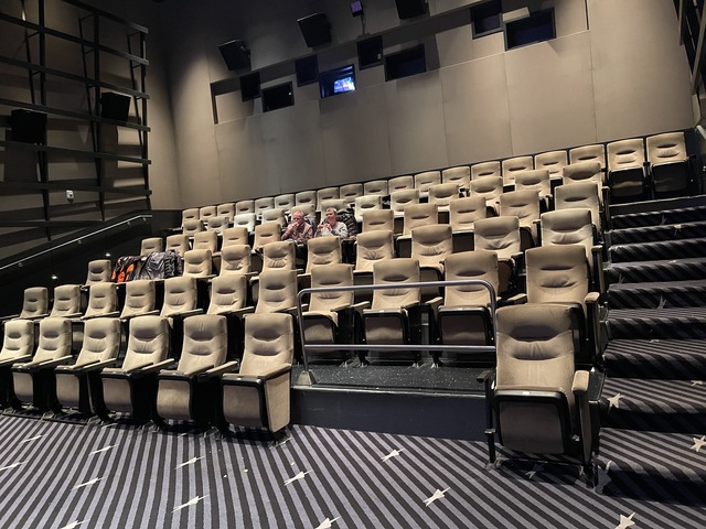 auditorium 3, 12-17-25