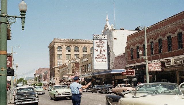 Saenger Theatre