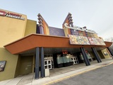 ["Cinemark Tinseltown"]