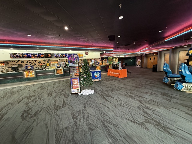 Regal Cinema South 10