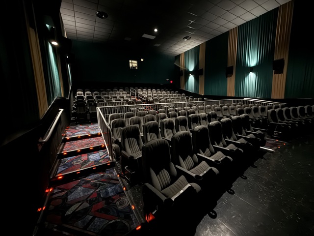 Regal Boulevard Centre Stadium 14