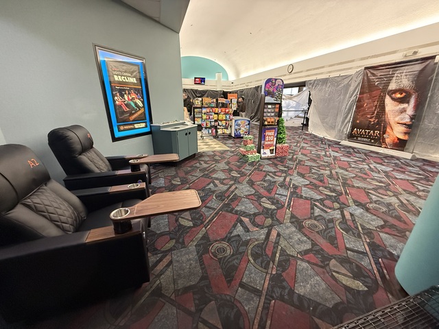 Regal Boulevard Centre Stadium 14