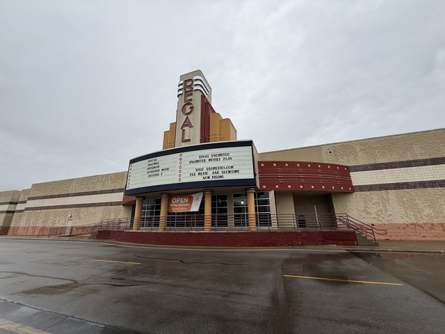 Regal Boulevard Centre Stadium 14