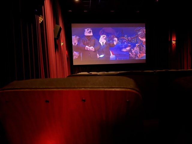 AMC Classic Salem Valley 8