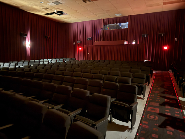 AMC Classic Salem Valley 8