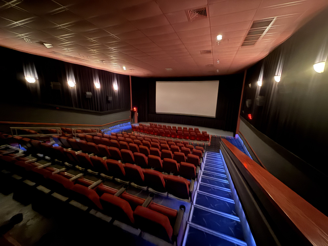 AMC Classic Roanoke 10