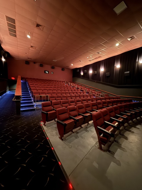 AMC Classic Roanoke 10