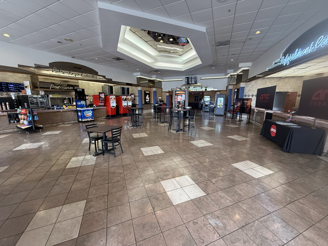 AMC Classic Roanoke 10