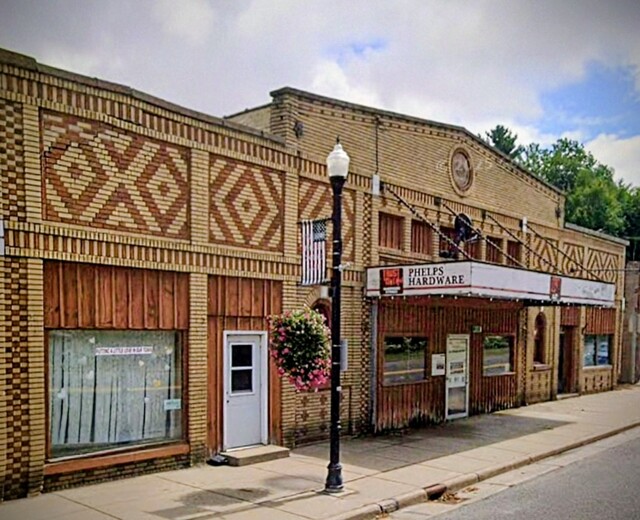 NORTHERN LAKES Theatre; Phelps, Wisconsin.