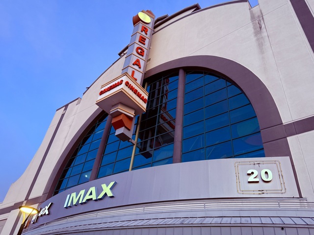 Regal Pointe Orlando Stadium 20 & IMAX