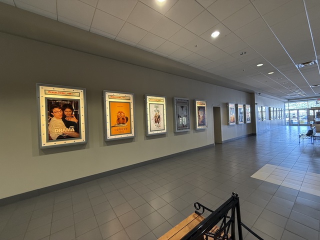 Premiere Cinema 14 Fashion Square