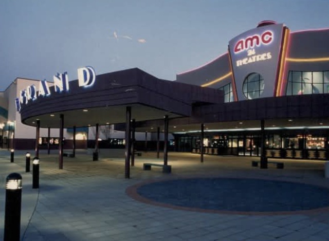 LOOK Dine-In Cinemas Northwest Highway