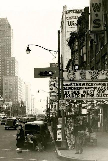Loew's State Theatre