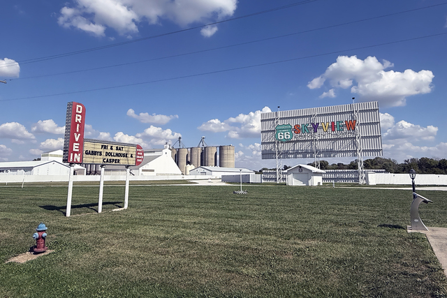 Sky View Drive-In, Litchfield, IL