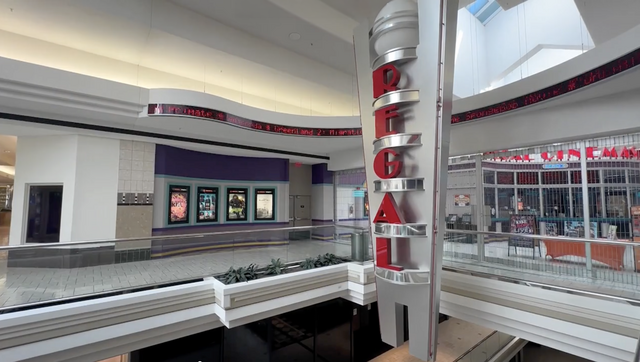 Regal MacArthur Center