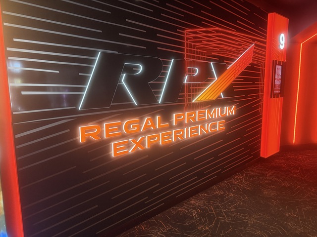 Regal Dania Pointe 4DX, RPX ScreenX & VIP