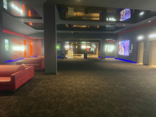 Regal Dania Pointe 4DX, RPX ScreenX & VIP