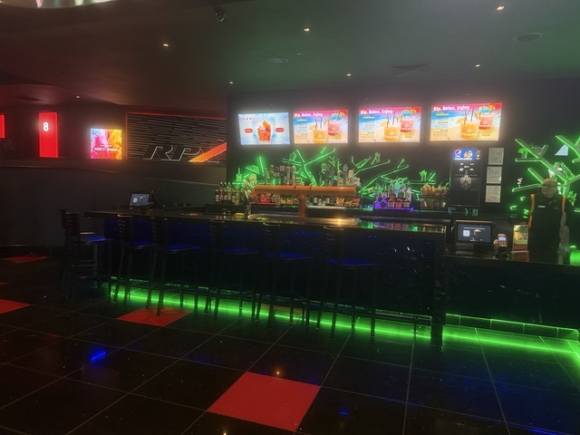 Regal Dania Pointe 4DX, RPX ScreenX & VIP