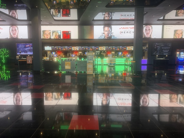 Regal Dania Pointe 4DX, RPX ScreenX & VIP