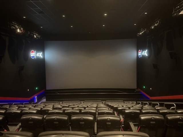 Regal Dania Pointe 4DX, RPX ScreenX & VIP