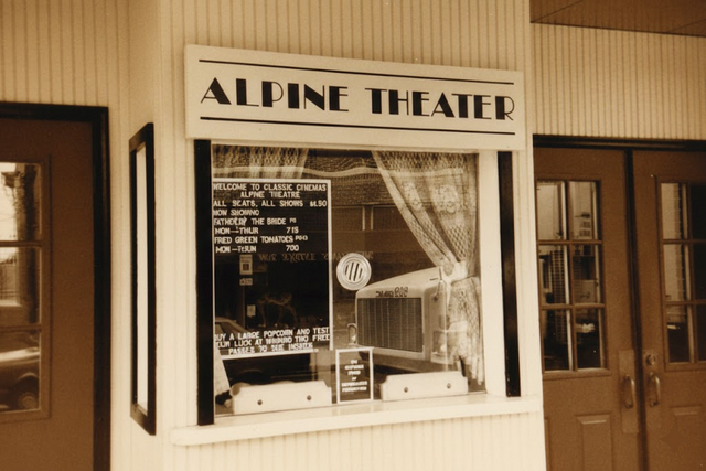 Classic Cinemas Woodstock XQ