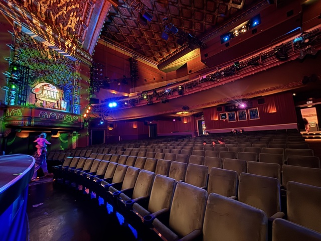 El Capitan Theatre Facing Seats (First Floor)