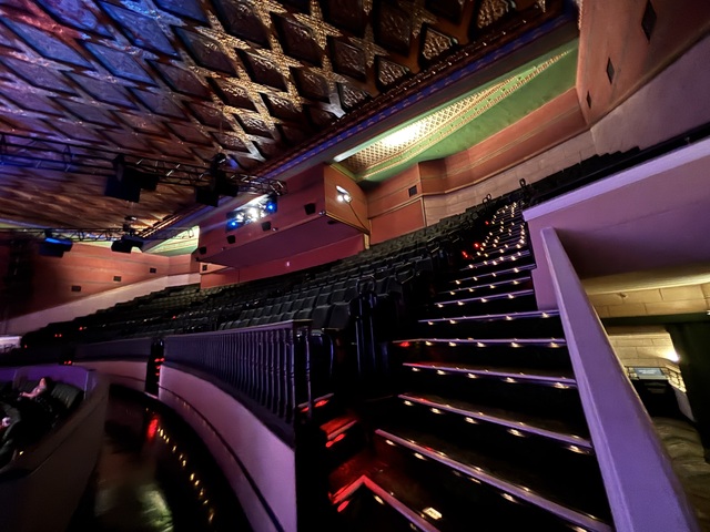 El Capitan Theatre Facing Seats (Balcony)