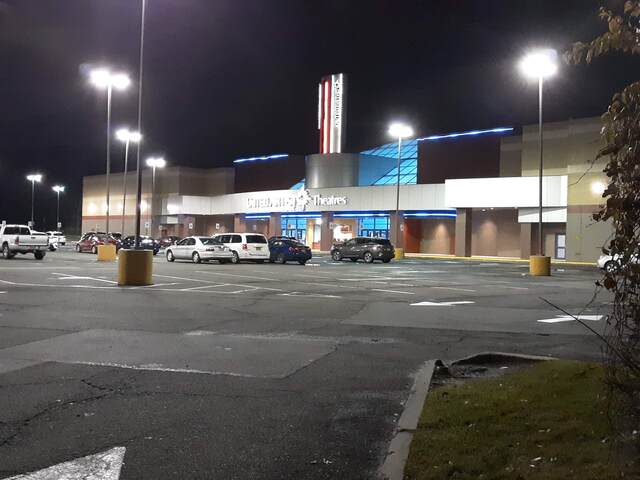 Regal UA Staten Island & RPX