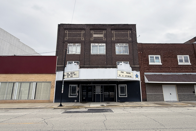 Gemini Cinemas/Star Theatre, Villa Grove, IL