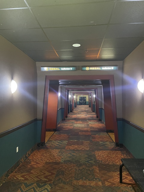 Regal Magnolia Place 16