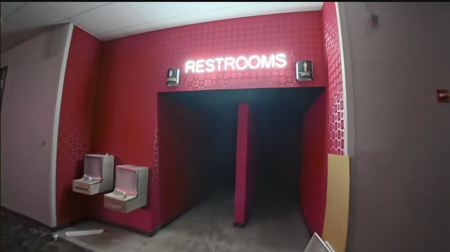 Screens at Cincinnati Mall