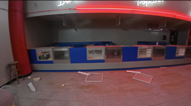 Screens at Cincinnati Mall