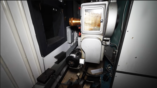 Screens at Cincinnati Mall