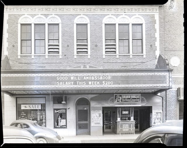 Dodge Theatre 1942