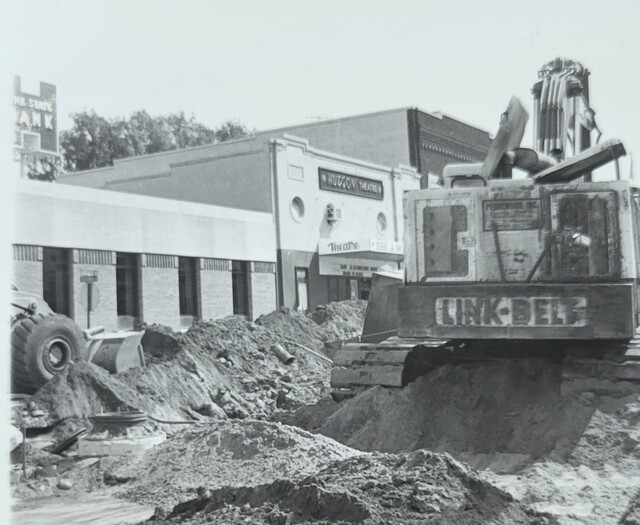 Photo credit (Hudson Star-Observer. August 7, 1980) Original photo found at the UWRF Archives and Area Research Center.