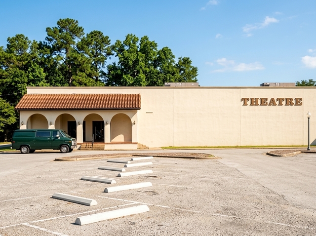 Vista Cinema & Restaurant