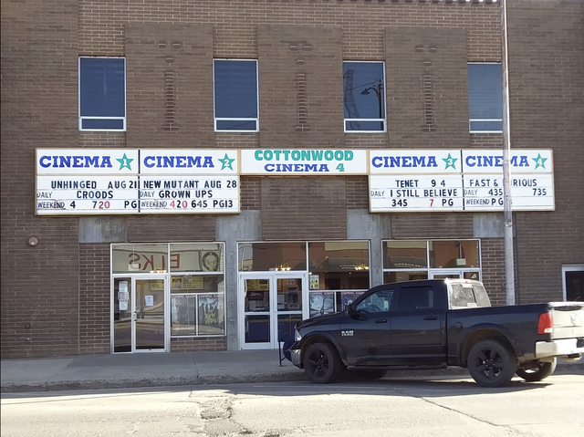 Cottonwood Cinema 4