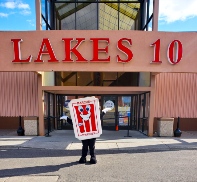 Marcus Lakes 10 Cinema