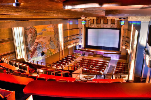 Roxy Theatre’s awesome art-deco interior in better days.