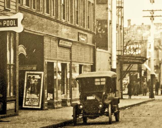 Gaiety Theater, McMinnville, Oregon, 1914