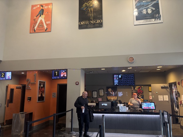 Laemmle NoHo 7 Box Office