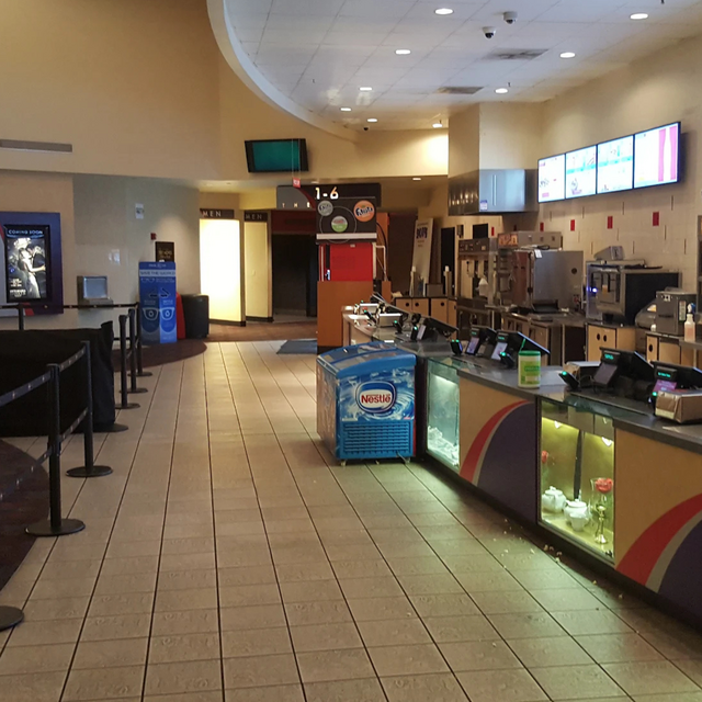 AMC Classic Columbus 12