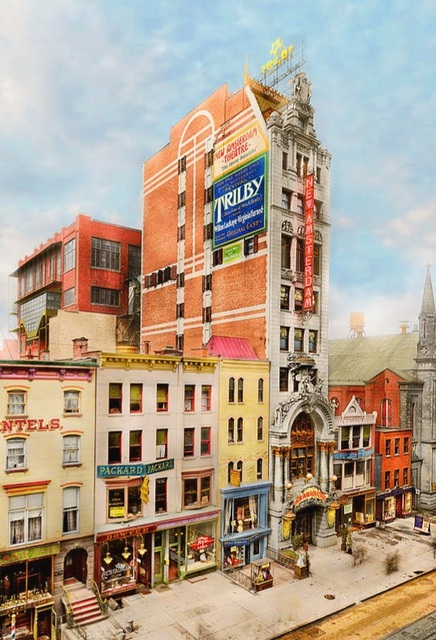 New Amsterdam Theatre