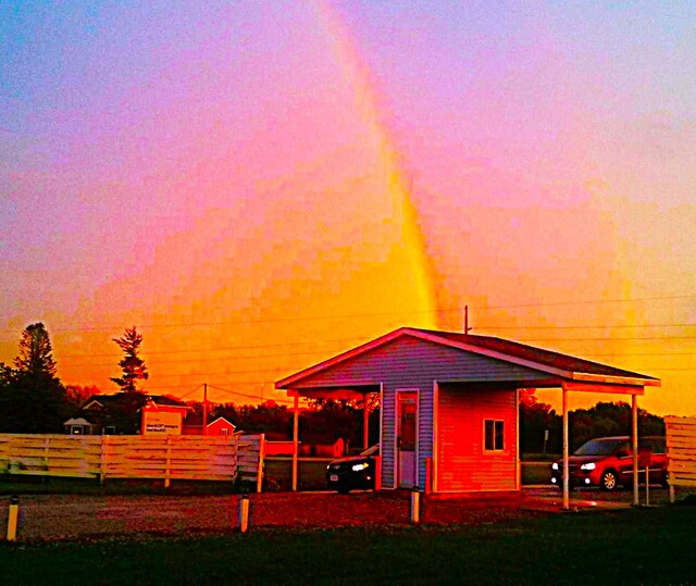 Valle Drive-In 4074 Highway F48, Newton, IA