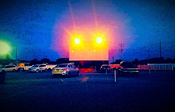 Valle Drive-In 4074 Highway F48, Newton, IA