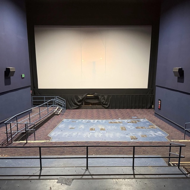 Showcase Cinema de Lux Patriot Place