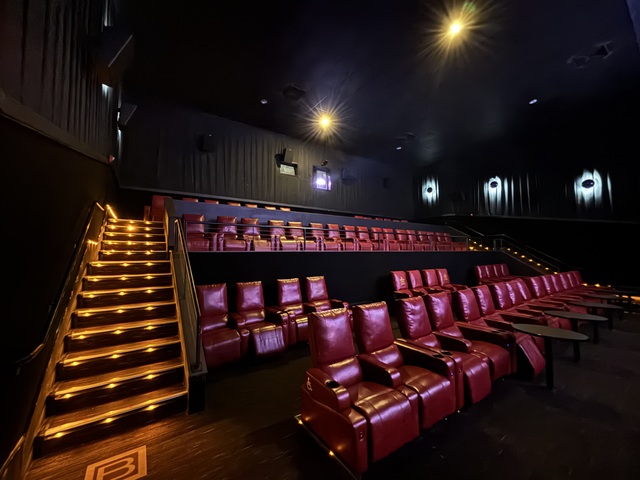 AMC Broadstreet 7 Theater Facing Seats