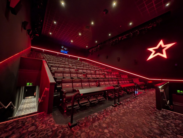 Screen 14 - 4DX